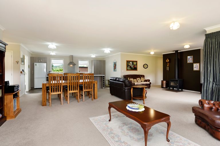 Photo of property in 8 Robertson Mill Place, Rai Valley, 7194