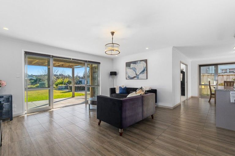 Photo of property in 42 Double Bay Road, Pyes Pa, Tauranga, 3112