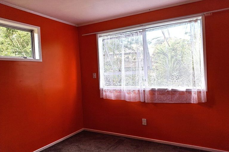 Photo of property in 4 Osman Street, Glen Eden, Auckland, 0602