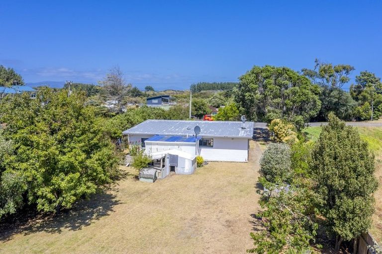 Photo of property in 868 Hokio Beach Road, Hokio Beach, Levin, 5571