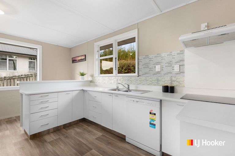 Photo of property in 44 Turnbull Street, Brockville, Dunedin, 9011