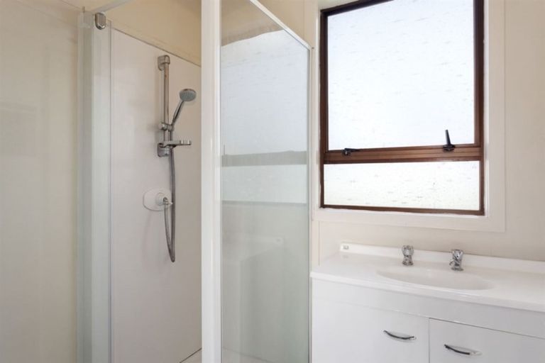 Photo of property in 2 Nikau Place, Edgecumbe, 3120