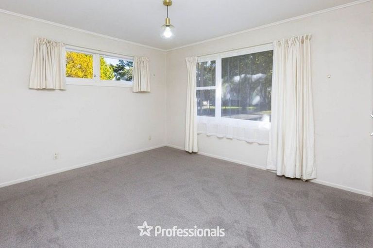 Photo of property in 14 Molloys Road, Te Marua, Upper Hutt, 5018