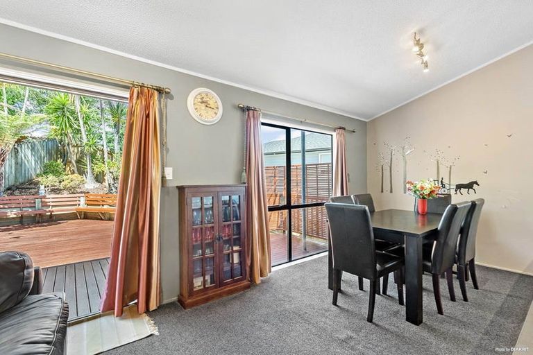 Photo of property in 3/20a Lavery Place, Sunnynook, Auckland, 0632