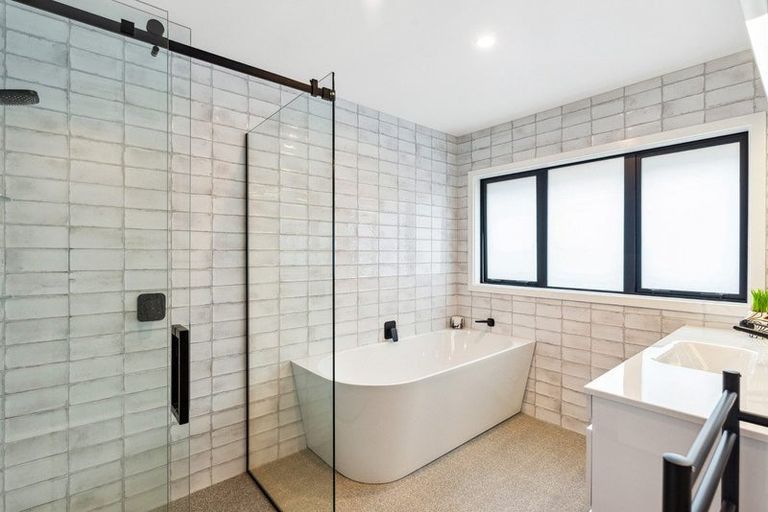 Photo of property in 99 The Drive, Paraparaumu Beach, Paraparaumu, 5032