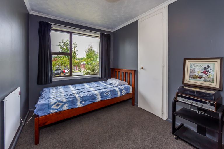 Photo of property in 53 Wingate Street, Redwood, Christchurch, 8051