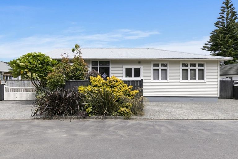 Photo of property in 178b Oxford Terrace, Epuni, Lower Hutt, 5011