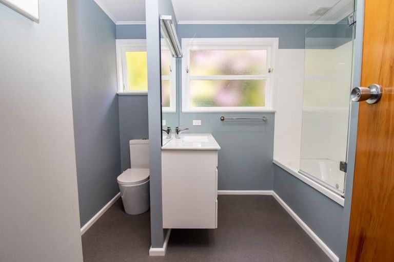 Photo of property in 74 Warwick Street, Wilton, Wellington, 6012