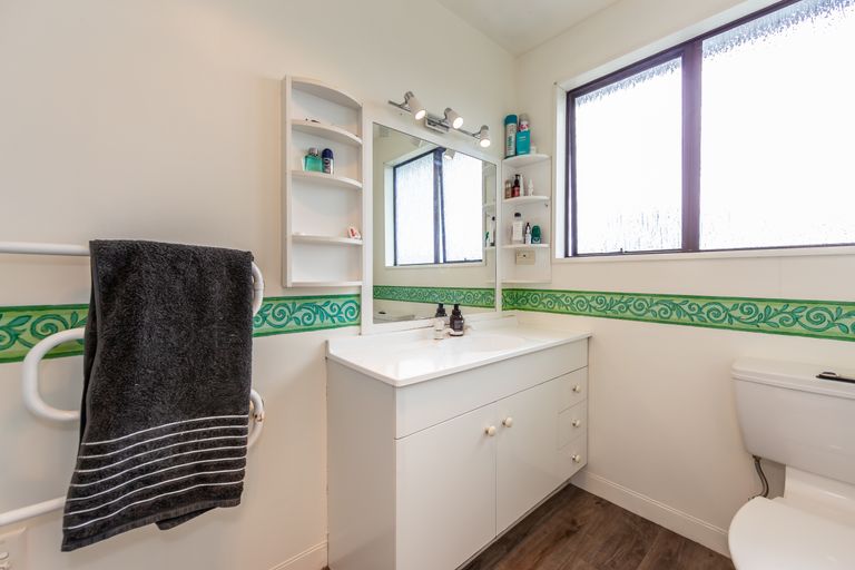 Photo of property in 53 Wingate Street, Redwood, Christchurch, 8051