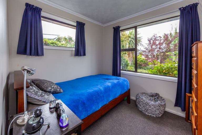 Photo of property in 53 Wingate Street, Redwood, Christchurch, 8051