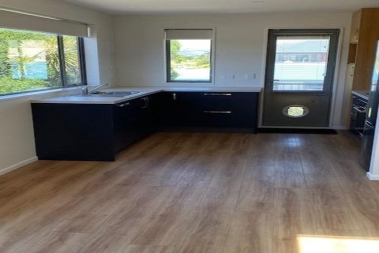 Photo of property in 1/518 Marine Parade, South New Brighton, Christchurch, 8062