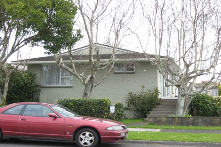 Photo of property in 58 Nevada Drive, Merrilands, New Plymouth, 4312