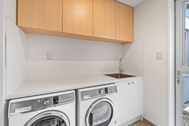 Photo of property in 18a Brockworth Place, Riccarton, Christchurch, 8011