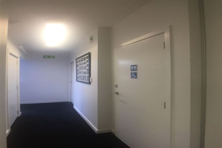 Photo of property in 4 Whitmore Street, Edgeware, Christchurch, 8013