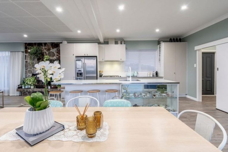 Photo of property in 131 Ngatai Road, Otumoetai, Tauranga, 3110