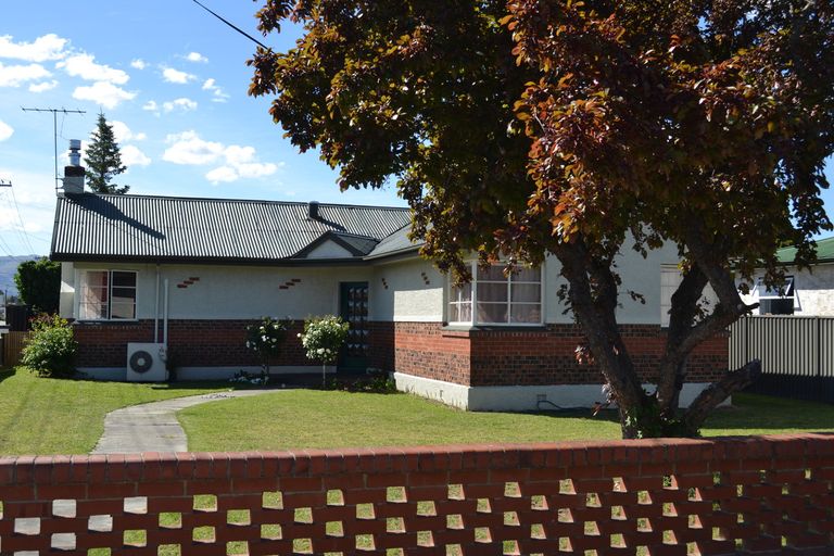 Photo of property in 28 Brandon Street, Alexandra, 9320