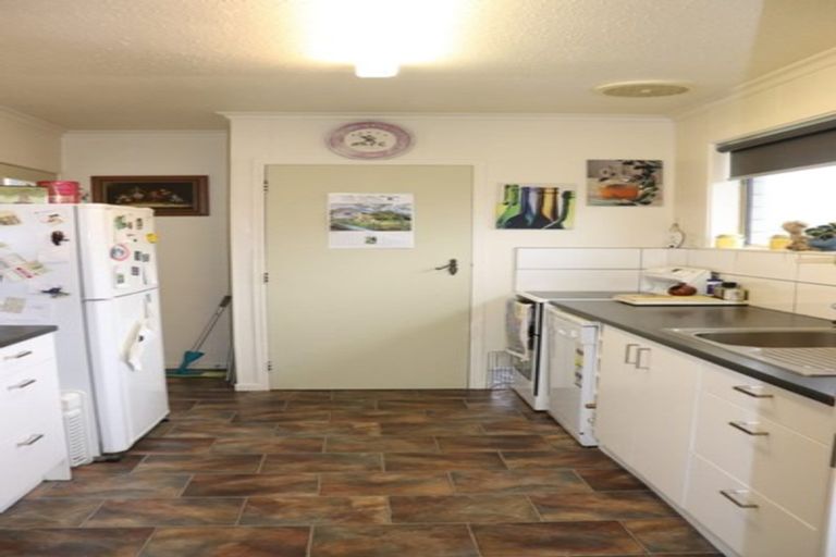 Photo of property in 65 Martin Street, Strathern, Invercargill, 9812