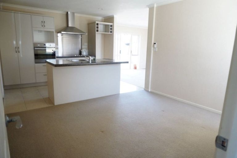 Photo of property in 17a Greenhaven Avenue, Opaheke, Papakura, 2113