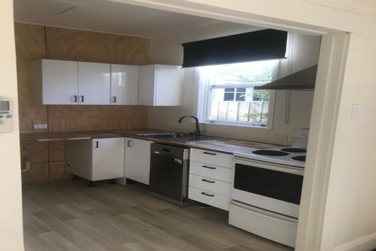 Photo of property in 94a Selwyn Street, Somerfield, Christchurch, 8024