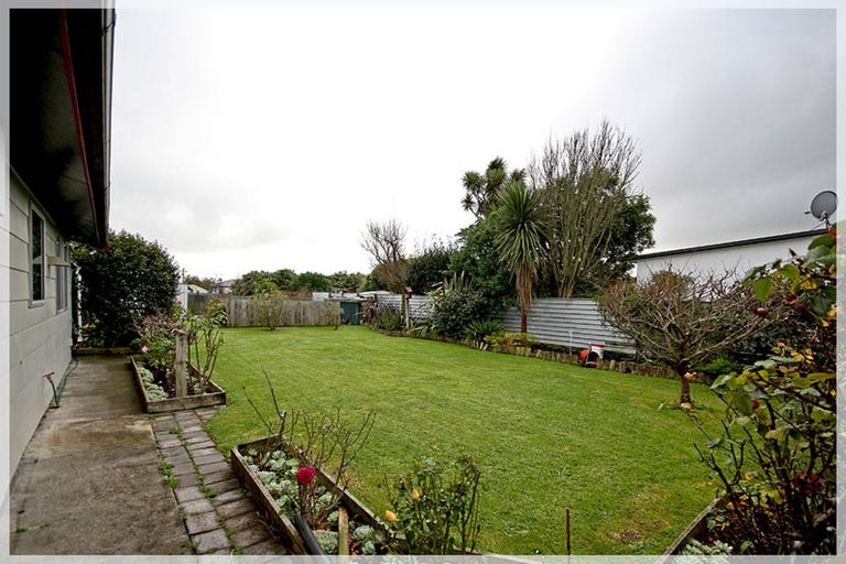 Photo of property in 12 Hillary Street, Foxton, 4814