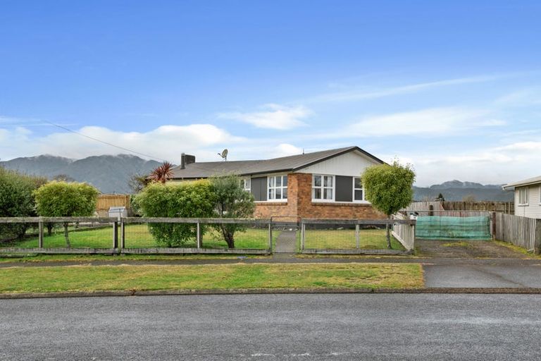 Photo of property in 15 Kowhai Avenue, Murupara, 3025