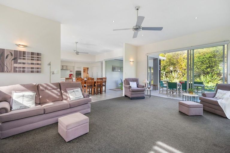 Photo of property in 85 Old Waipu Road, Mangawhai, 0505