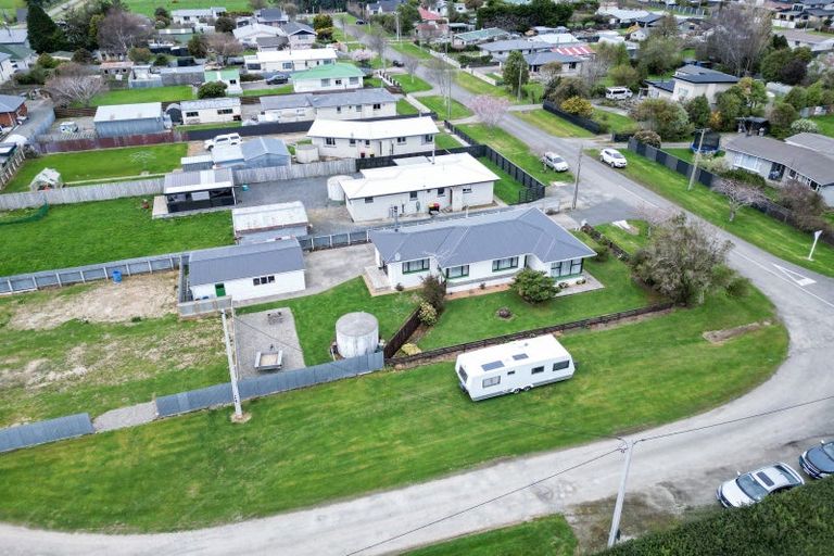 Photo of property in 1 Ballantrae Street, Wallacetown, 9816