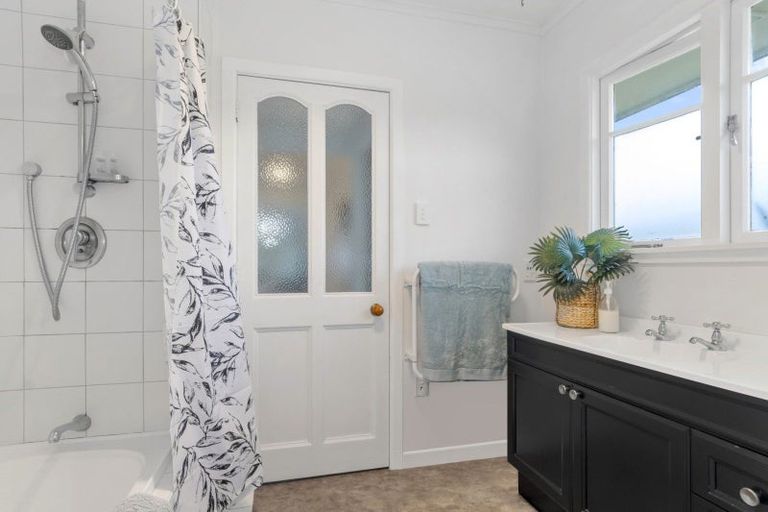 Photo of property in 19a Pemberton Crescent, Greerton, Tauranga, 3112