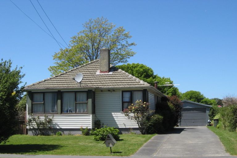 Photo of property in 12 Attlee Crescent, Bryndwr, Christchurch, 8053