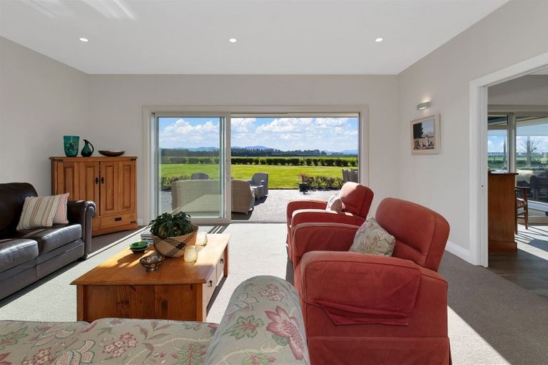 Photo of property in 178 School Road, West Eyreton, Rangiora, 7475