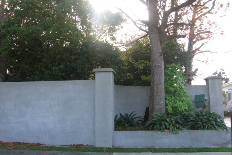 Photo of property in 48 Wai-iti Crescent, Woburn, Lower Hutt, 5010