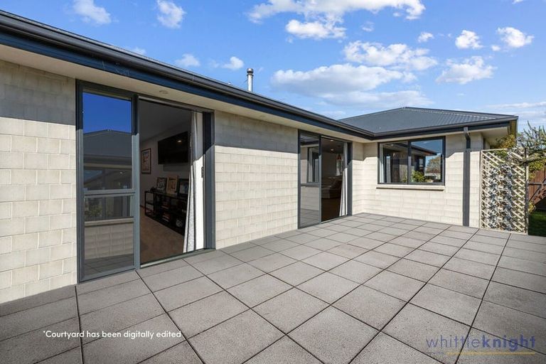 Photo of property in 8 Claremont Crescent, Amberley, 7410