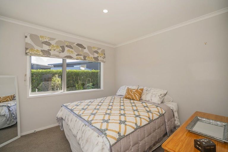 Photo of property in 10 Roseberry Place, Whitianga, 3510