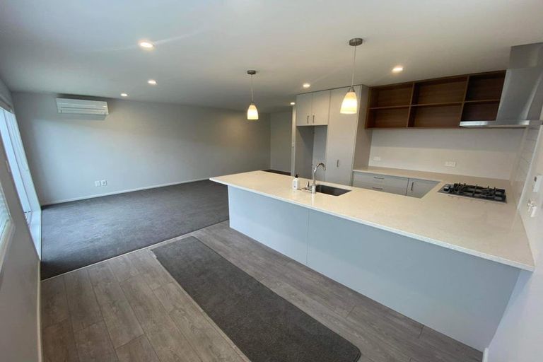 Photo of property in 28 Pateke Drive, Kenepuru, Porirua, 5022