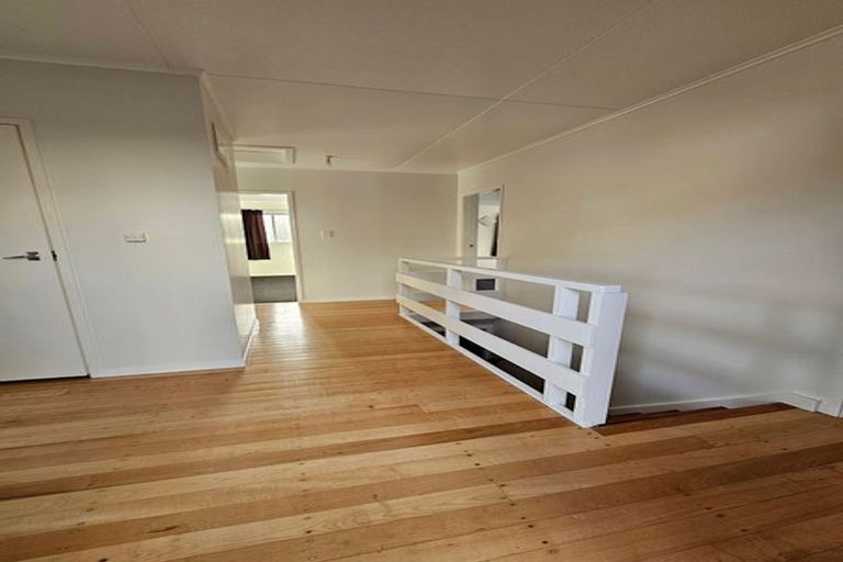 Photo of property in 264 Main Road, Tawa, Wellington, 5028