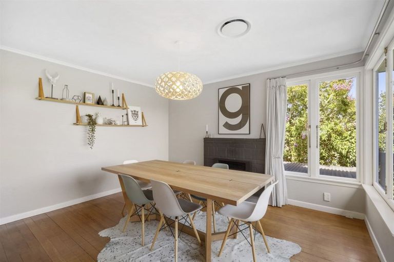 Photo of property in 46 Sylvan Avenue, Northcote, Auckland, 0627