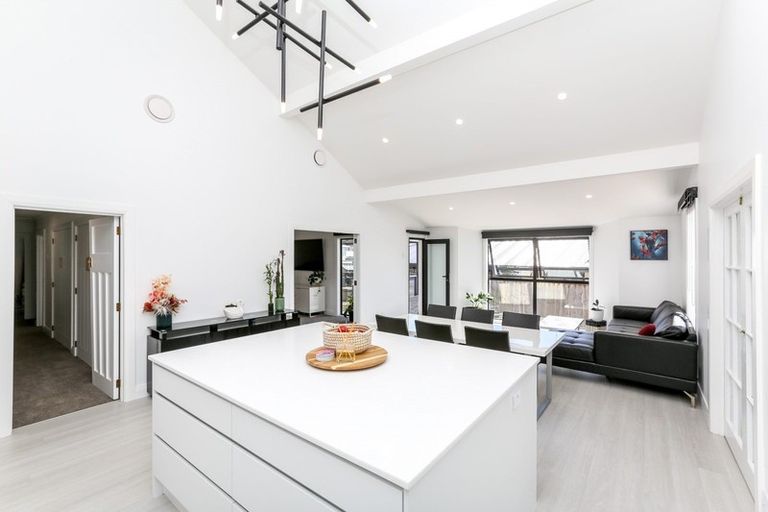 Photo of property in 105 Parklands Avenue, Bell Block, New Plymouth, 4312