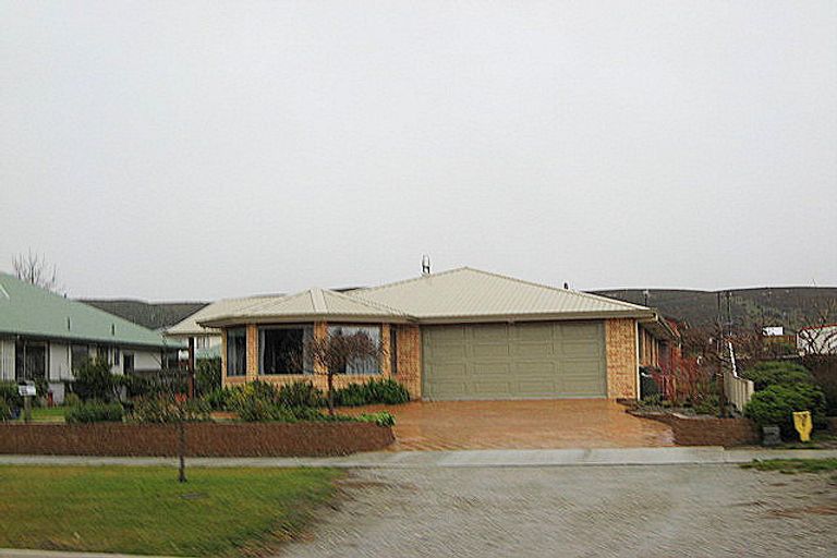 Photo of property in 132 Sunderland Street, Clyde, 9330