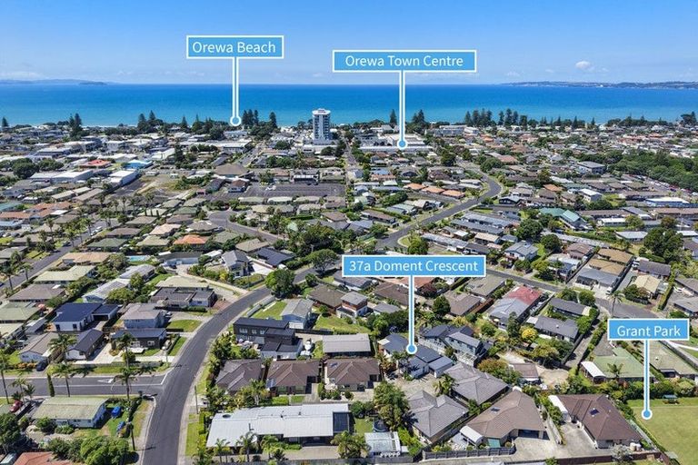 Photo of property in 37c Doment Crescent, Orewa, 0931