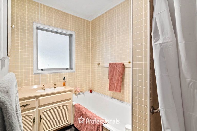 Photo of property in 8 Boundary Road, Featherston, 5771