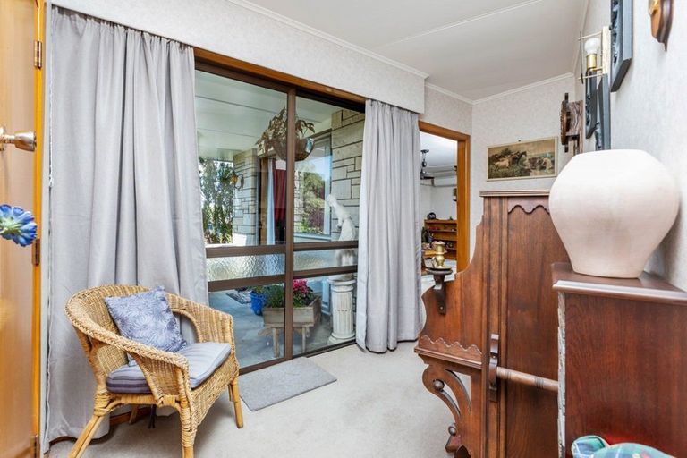 Photo of property in 43 Fergusson Street, Solway, Masterton, 5810