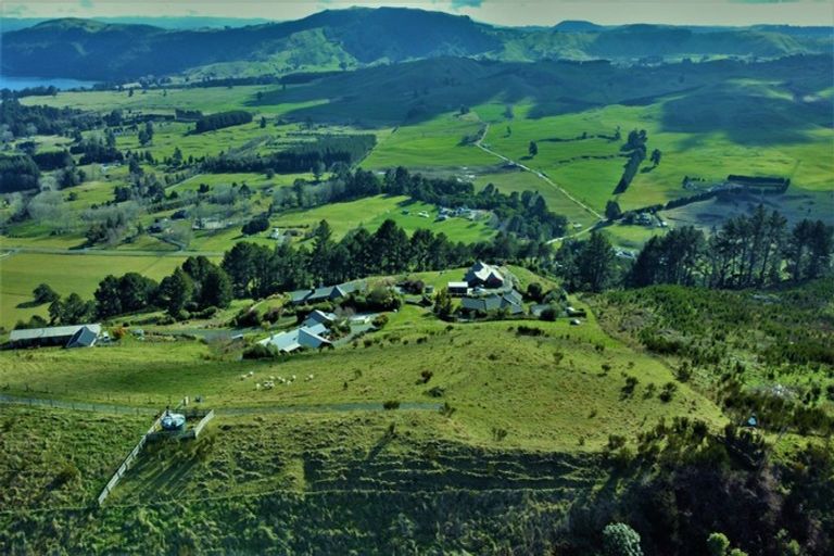 Photo of property in 40 Trig Hill, Acacia Bay, Taupo, 3385