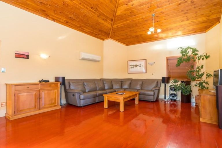 Photo of property in 101 Moana Crescent, Musselburgh, Dunedin, 9013