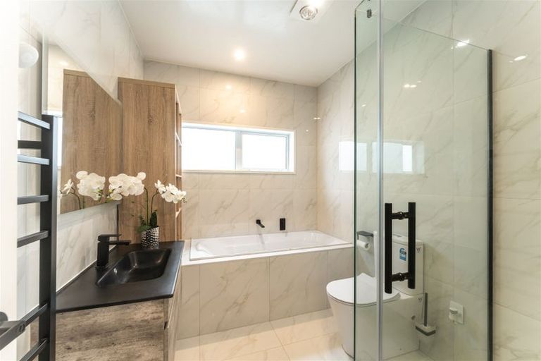 Photo of property in 35 Matakohe Road, Westgate, Auckland, 0814