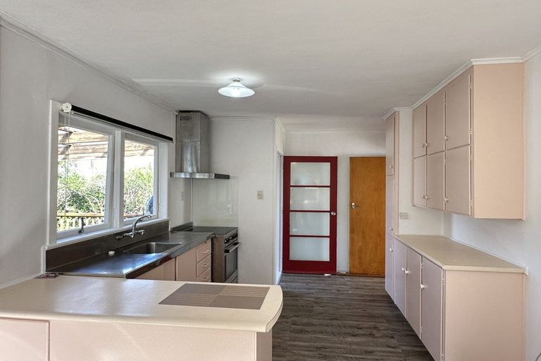 Photo of property in 61 Lake Road, Northcote, Auckland, 0627