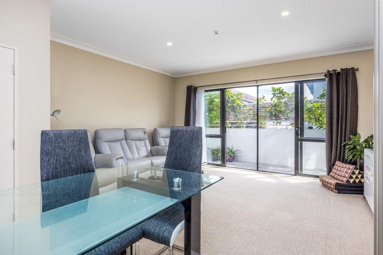 Photo of property in 8/128 Stancombe Road, Flat Bush, Auckland, 2016