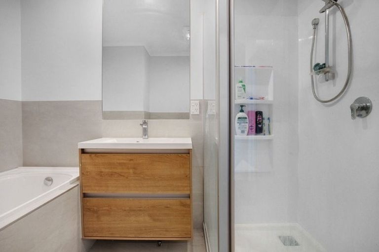 Photo of property in 21a Ventura Street, Mangere, Auckland, 2022