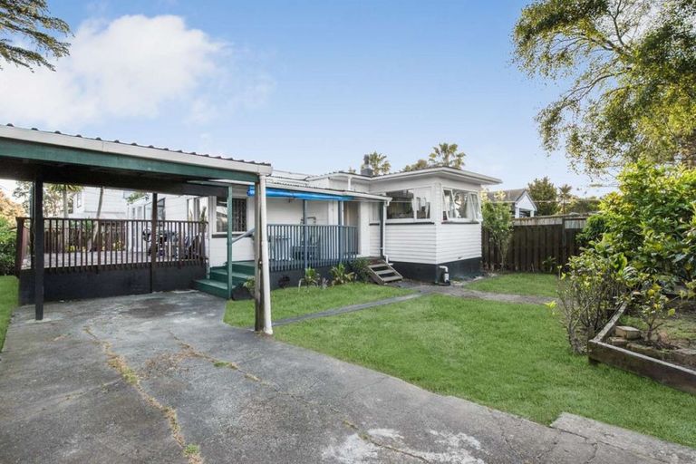 Photo of property in 1/25 Blanes Road, Weymouth, Auckland, 2103