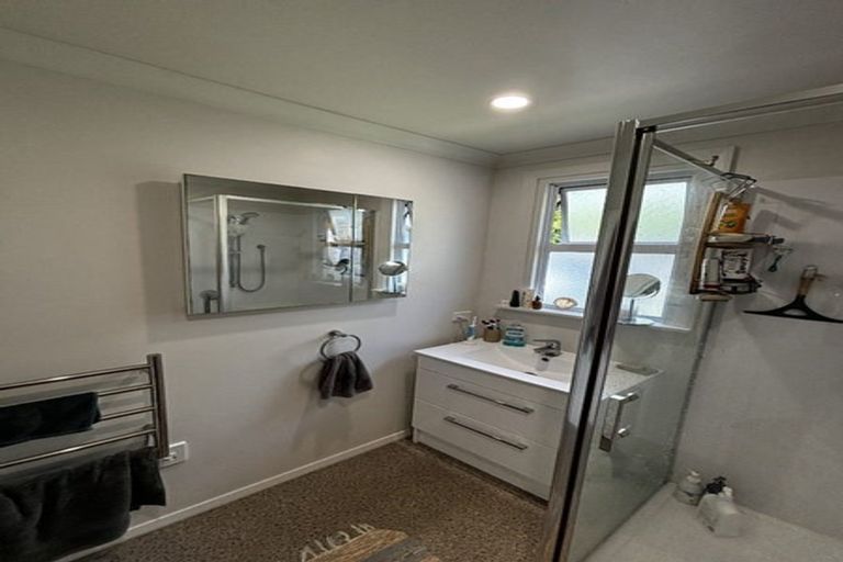 Photo of property in 79 Mangorei Road, Strandon, New Plymouth, 4312