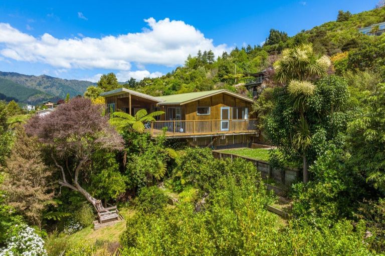 Photo of property in 22 Tirimoana Terrace, Anakiwa, Picton, 7281